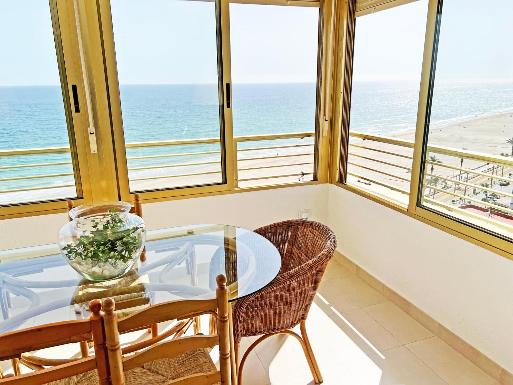 Apartment Oasis Frente Al Mar. Parking Gratis *